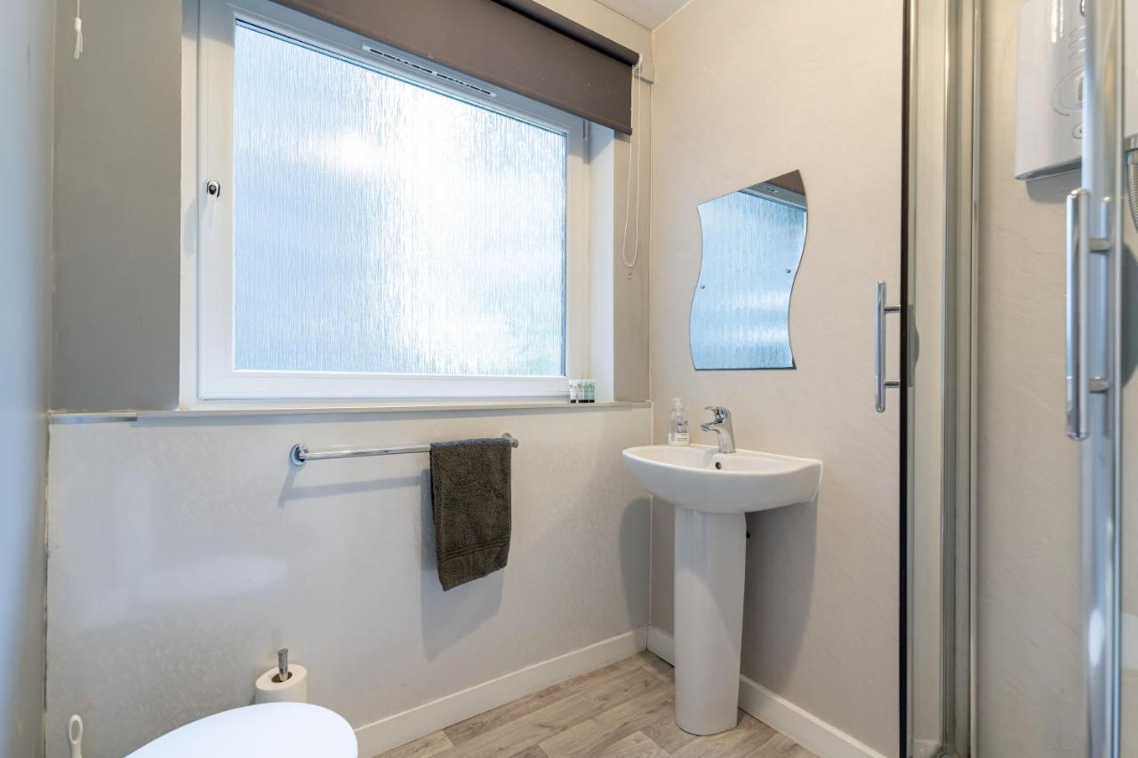 Ground-fl Two Bedroom In *