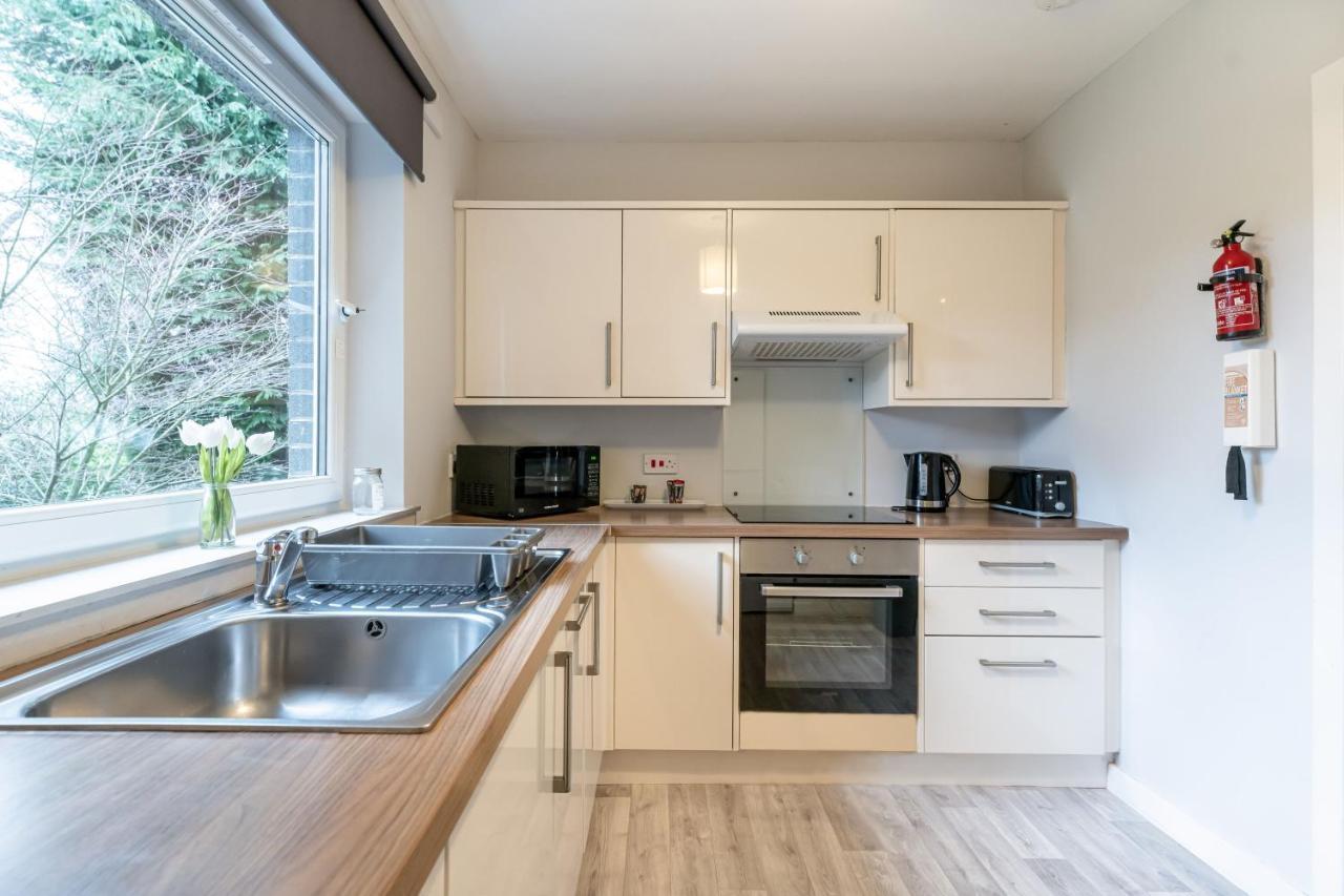Ground-fl Two Bedroom In Bridge of Allan