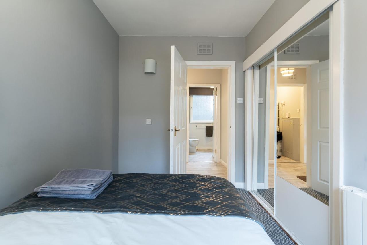 Apartment Ground-fl Two Bedroom In