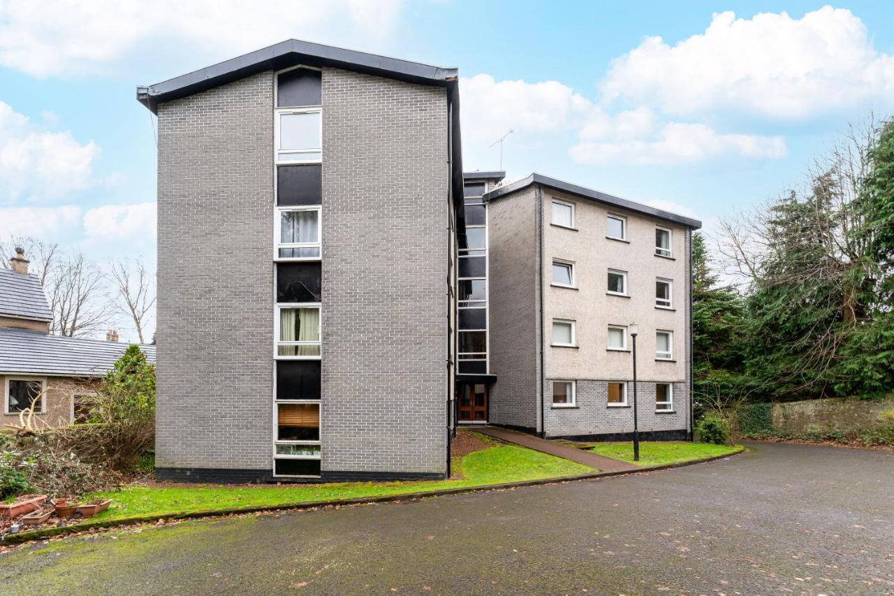 Ground-fl Two Bedroom In Apartment *